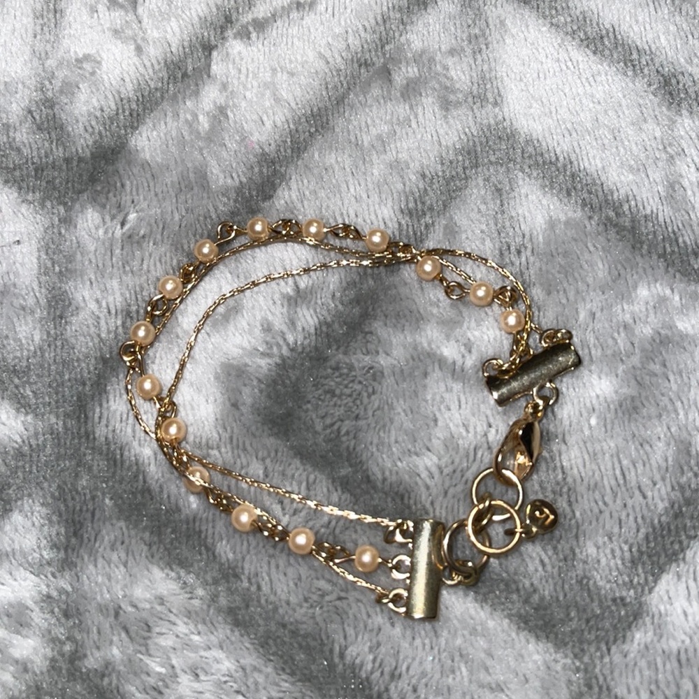 Gold bracelet